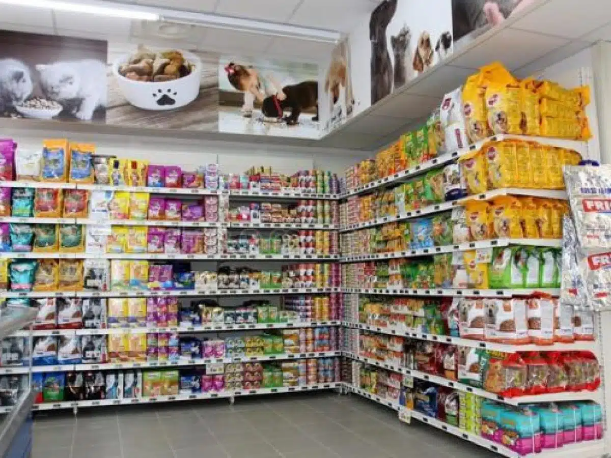 Petshop Rawamangun